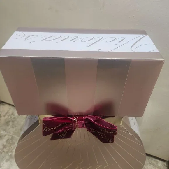 Victoria’s Secret “Bare” 12-Day Advent Calendar Gift Set Limited Edition New - Picture 7 of 11